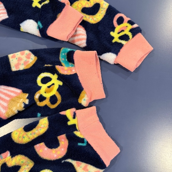 Size 8 Carters/Cat & Jack Fleece Footed Pajamas Set - Picture 11 of 14